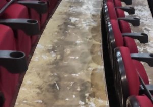 Укладка ковролина в кинотеатре